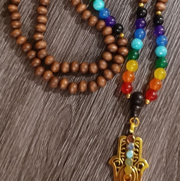 7 CHAKRA GEMSTONES & WOOD BEADS STRUNG ROSARY NECKLACE WITH HAMSA HAND PROTECTIO - Picture 3 of 12